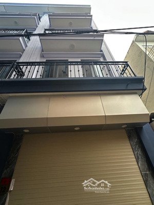 cầu giấy 36m2 x5t chỉ 12tỷ3 lô góc-thoáng sáng- dân xây-10m oto.