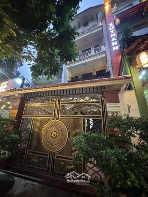 bán nhà riêng phố cầu giấy - trần
tử bình 65m2, dân xây góc 03 mặt thoáng sáng, oto tránh, full đồ