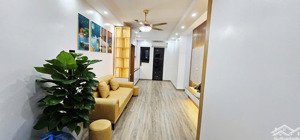 gia đình em chuyển xuống mặt đất, nhượng lại căn hộ 3 ngủ 2 vệ sinh tại bộ tư lệnh yên nghĩa 4,x tỷ