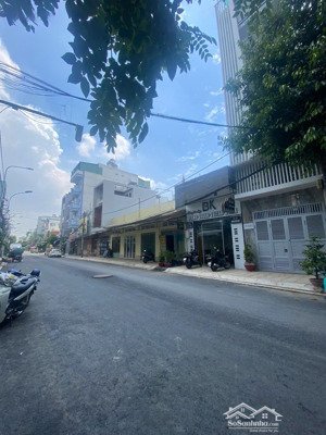 mặt tiền đường thành công_p.tân thành, cấp 4, nhà trốn, dt: 4x18m, giá: 10.x tỷ tl