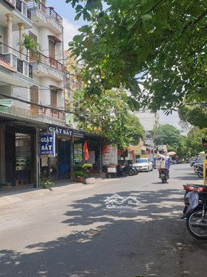 nhà hxh 8m 1/ đường nguyễn oanh-ngay khu chợ căn cứ-(4x20m)-1 lầu-gía 9ty5