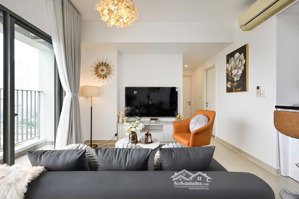 cho thuê căn hộ 2pn - ban công 4 cánh masteri thảo điền - lh : em vy