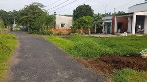 quá hot luôn, xuất hiện nền đất 6x55 (330m2), giá chỉ có 1tỷ150, giáp thị trấn đức hòa, 