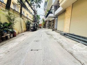 đê trần khát chân 4 tầng, thang máy, ô tô tránh, đỗ cửa ngày đêm