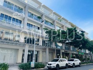 cho thuê nhà phố thương mại kđt sala có dtsd : 600m2 giá 118 triệu/tháng - nhà đã hoàn thiện