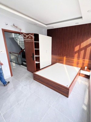 phòng mới 100%! full nội thất cao cấp ban công thoáng sáng ở binh thạnh giáp q1,q3 - lh: 