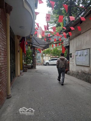 đông tác, lo góc, mặt tiền khủng, ô tô vào nhà, kinh doanh tốt. 65m - 5t - mt: 6,9m giá 25,8 tỷ