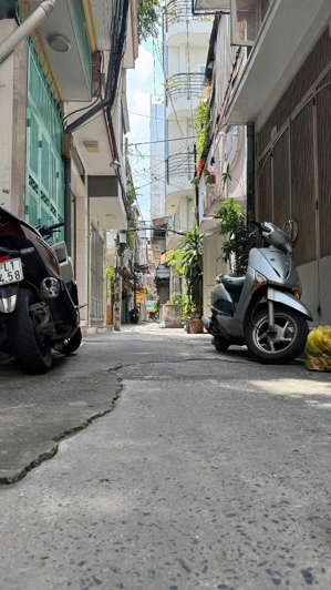 bán nhà 473/6 bà hạt, quận 10. dt: 3.1m*8m. cn: 23m2. 3 tầng. giá 6.3 tỷ tl