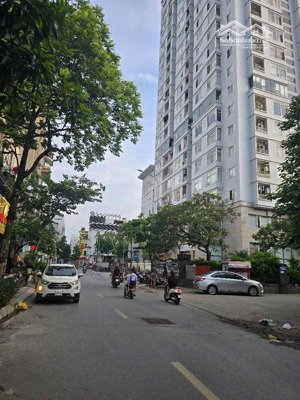 bán toà căn hộ dịch vụ cao cấp phú thượng tây hồ - 8tầng thang máy ôtô tránh - doanhh thu khủng