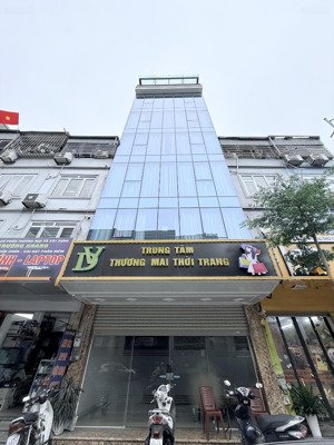 cho thuê nhà mp hoàng quốc việt, 110m2, 8 tầng, mt 7m, thang máy, nhà mới, 90tr