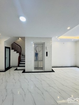 nhà xây mới thang máy | 30m ra ô tô | 70m2 - 5 tầng 6 ngủ | hơn 9 tỷ đồng