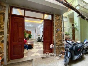 chính chủ bán nhà tôn đức thắng - 38m2 x 5t - nội thất đẹp - ngõ nông, rộng 3m5 - gần hồ văn chương