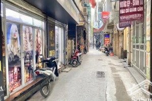 nhà 5t phố trường chinh ngõ 3,5m oto 5 tạ đỗ cửa kinh doanh đông vui dt 35m mt 3,3m giá 10,6 tỷ