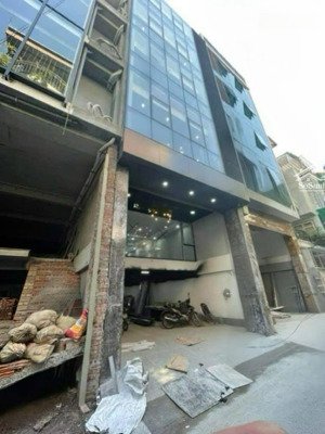 chỉ hơn 40 tỷ ,building 10 tầng ,vip thái hà ,đống đa quận - vị trí đắc địa - toà đẹp lộng lẫy