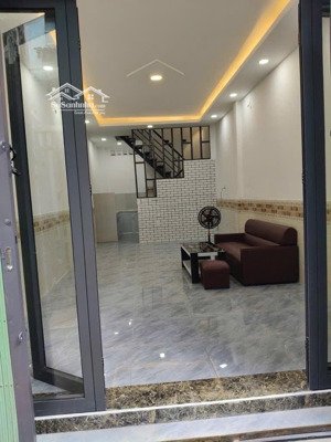 nhà 2 tầng hẻm đường 138 . p. tân phú. q9 . thủ đức chỉ 3tỷ350