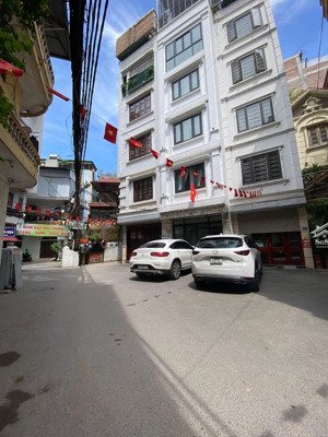 duy nhất tây hồ - 7 tầng - 2 nhà ra phố - ô tô 16c quay đầu - đi bộ 2p ra hồ tây - sẵn ở sướng