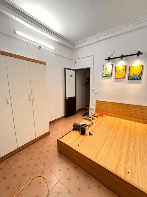 cho thuê phòng tại ngõ 318/99 la thành không chung chủ