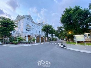 bán căn nhà phố góc 2 mặt tiền cityland garden hill 184m2 hoàn thiện có thang máy giá 52tỷ