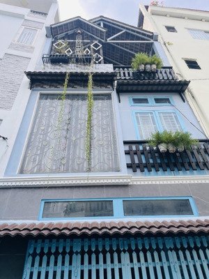 nhà ngang khủng 4.6m, 2 mặt tiền, ô tô vào tận nhà, tăng bạt hổ, p11, bình thạnh, chỉ 10,5 tỷ