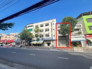 giảm từ 7,8 tỷ còn 7,2 tỷ cho căn nhà 3 tầng mặt tiền đường lê hồng phong giao vs cửu long