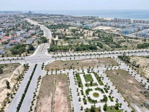 đất biển quảng bình, ngay khu đô thị sang trọng bậc nhất thành phố, cách biển chỉ tầm 500m