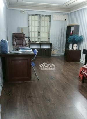 nhà bán ngay nhà ga t3 tsn hxt thông đủ công năng 45m2 3tầng đúc btct 3pn 3vs pk pb sổ sẵn 8ty9 tl