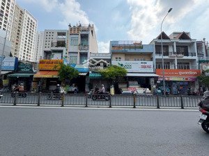 mặt tiền hòa bình ngay góc lũy bán bích ( 4.2x17m, 1 lầu ) sầm uất chỉ 12 tỷ