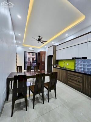 Bán nhà Thịnh Quang 40m2 nhà mới đẹp ngõ nông gần oto thang máy 12.98 tỷ