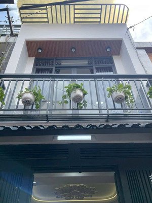 bán nhà 1 lầu . btct. hẻm 49 phạm văn chiêu. p14 gò vấp củ . giá : 3,550 tỷ