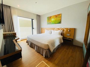 ccmn xuân thuỷ, cạnh học viện báo chí, 80m2*8t*20pkk, tm, 3 thoáng , sát đh qghn, dt 1 tỷ/năm