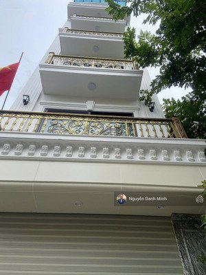 cần bán nhanh căn nhà đẹp giải phóng khu phân lô, ô tô đỗ cửa. 36m2 x 5 tầng