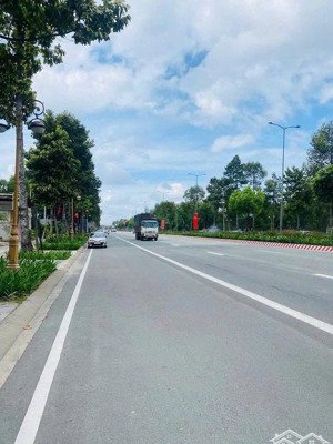 mặt tiền đường hùng vương 10x32