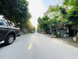 phân lô -ô tô tránh -vỉa hè đá bóng kinh doanh đủ loại hình 55m chỉ hơn 17 tỷ