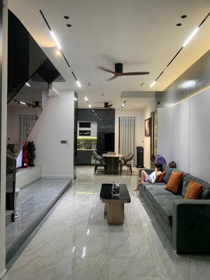 chính chủ: bán nhà siêu đẹp - khu nam việt á, gần sông