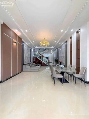 Bán nhà mặt phố Cầu Giấy 69m2 kinh doanh tốt vỉa hè rộng 22 tỷ