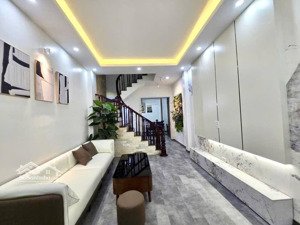 cầu giấy trung tâm nhà đẹp, ngõ thoáng, 2 mặt sáng, vài bước ra phố - ở sướng giá đầu tư