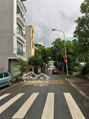 sót lại 60m đất tđc giang biên; mt 5m, vỉa hè rộng, view công viên, hơn 13 tỷ