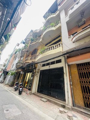 bán nhà huỳnh thúc kháng đống đa phân lô ô tô tránh vỉa hè kinh doanh dt 80m 5 tầng mt 4m