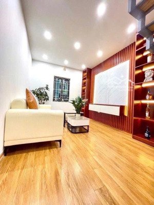 bán căn hộ tập thể tầng 3 + 4 - khương trung - quận thanh xuân - an sinh vip.