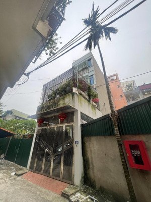 bán nhà ngọc thuỵ dân xây gara ô tô ô tô ngủ trong nhà 5 tầng 70m ngõ nông gần phố giá 13,9 tỳ