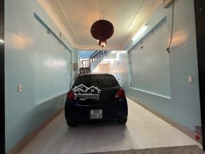 bán nhà dân xây . 6om 6tầng mặt tiền 5,5m giá 15.2 tỷ . ô tô ngủ trong nhà . cách phố xe buýt 30m