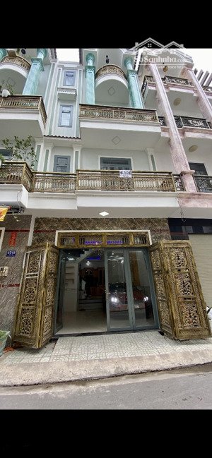 nhà liền kề cho thuê dài hạn khu dân trí cao, an ninh tốt. gần chợ, trường học