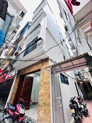 cần tiền bán nhà phố đào tấn ba đình 42m² x 5 tầng nhà đẹp 5 phòng ngủ, giá chỉ 11,3 tỷ có bớt