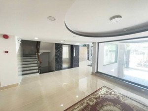 bán căn nhà mặt tiền cạnh lê văn thịnh q2- ngang đến 7,2m kết cấu 22p dt sàn 790m-giá 36 tỷ