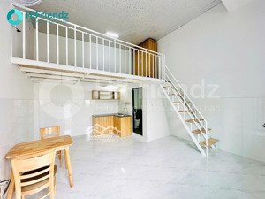 [ hiện còn 1 phòng mới xây, gác cao không chạm đầu, có thể ở liền. nằm ngay phạm văn đồng - thủ đức