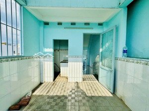 bán nhà mặt tiền nay giảm sâu chỉ còn 6 tỷ 190 ngay p1 bình thạnh cách chợ bà chiểu chỉ 1p đi bộ. đ