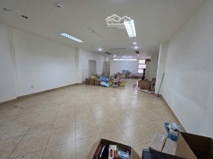 cho thuê nhà nguyên căn mặt tiền trưng nữ vương, tp đà nẵng,cách cầu rồng 200m