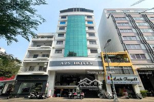 khách sạn mặt tiền lê thánh tôn,q.1. dt: 7x 23m.1 hầm 9 tầng.thu nhập 25.000usa/tháng. giá:160 tỷ.