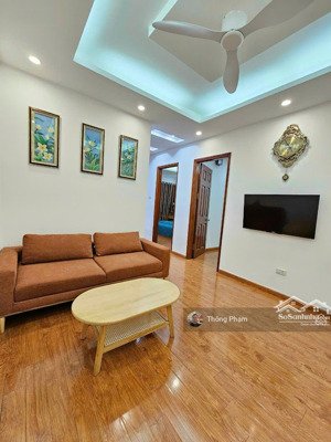 bán cc đẹp tại hoàng đạo thúy, 5,8 tỷ, 60m2, 2pn, 2wc, toà chung cư 17t1 trung hoà nhân chính