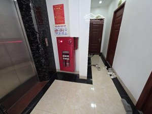 bán nhà tây tựu 90m2, 8 tầng, thang máy, lô góc 3 thoáng, doanh thu 1.3 tỷ/năm